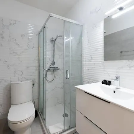 Bel Familial Avec Piscine Appartement